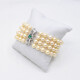 Pulsera Perlas De Cultivo 4 Hilos Con Broche En Oro 18K Blanco, Pasadores, Brillantes Y Esmeraldas. Pulsera Perlas De Cultivo 4 Hilos Con Broche En Oro 18K Blanco, Pasadores, Brillantes Y Esmeraldas.