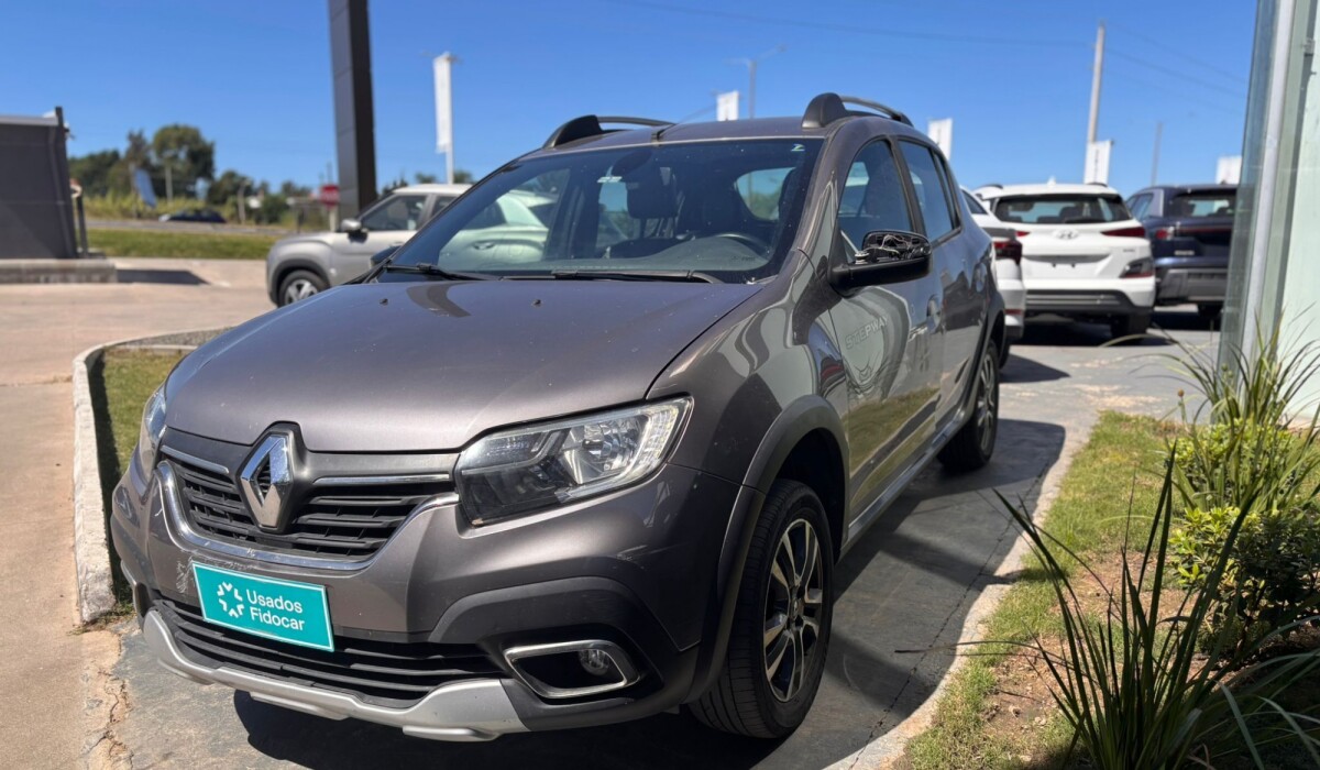 Renault Stepway Intense 1.6 CVT - 2022 Renault Stepway Intense 1.6 CVT - 2022