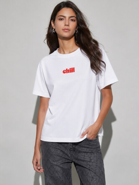 REMERA DENA TEXT VARIANTE 3