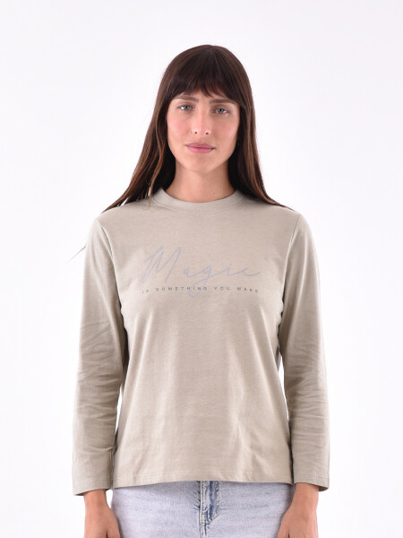 REMERA UPSALA VARIANTE 15
