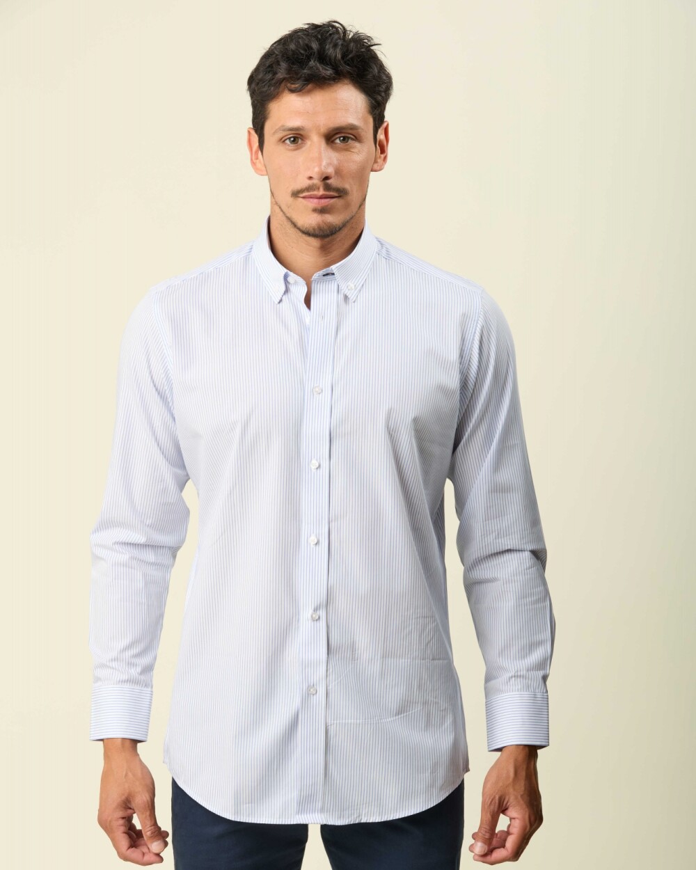 Camisa Sport Algodón Manga Larga Blanca con Raya Celeste