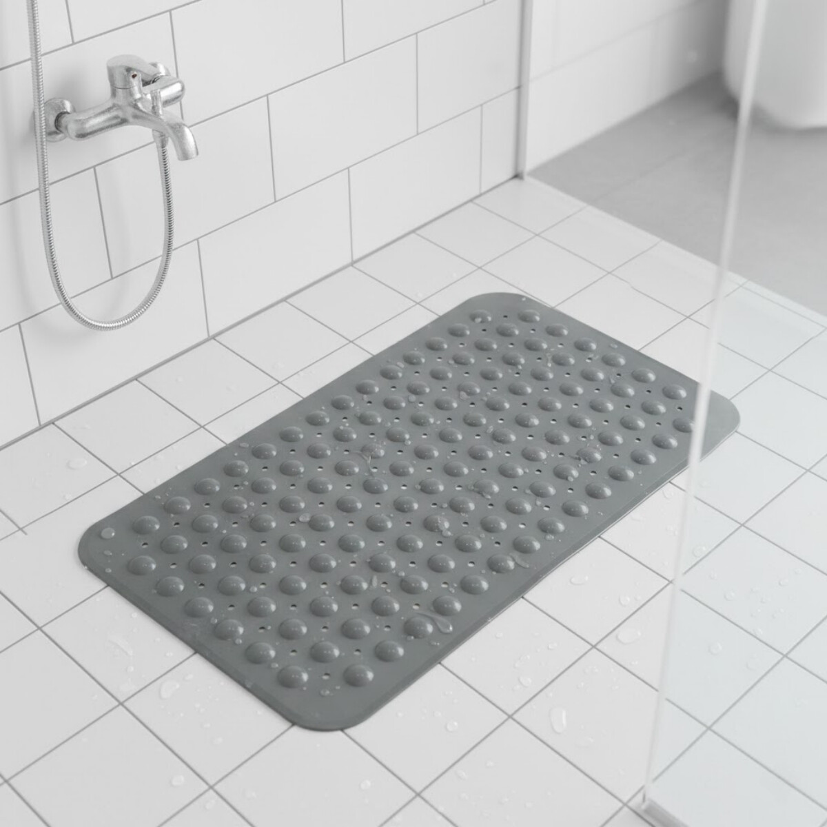Alfombra con ventosas para el baño 38cm x 70cm - GRIS 