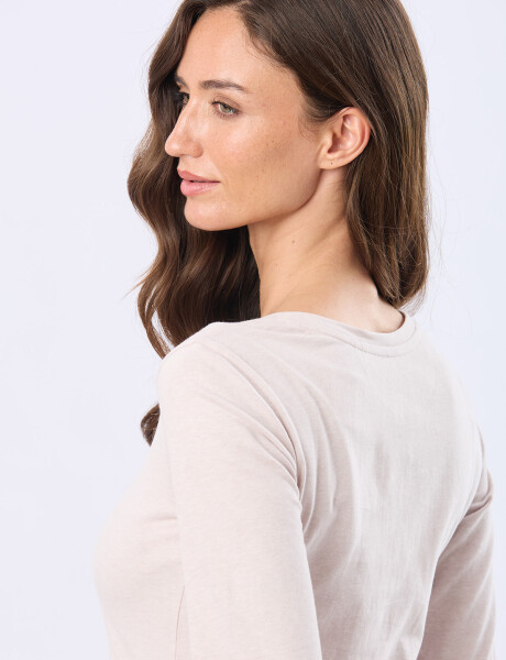 REMERA CON BOTONES Beige