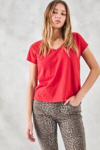 Remera Escote V Algodón Puro Rojo