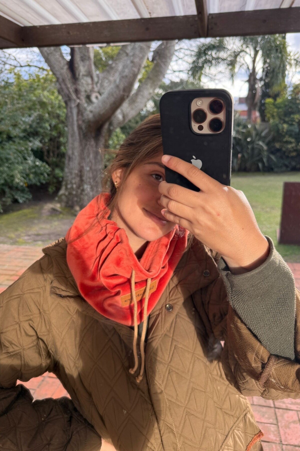 Plush Neck Terracota