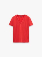 Camiseta Básica Cuello Pico rojo