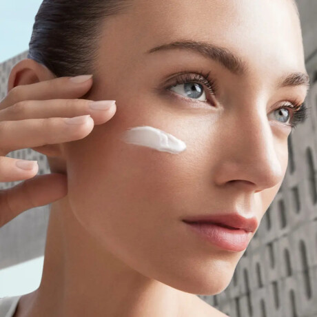 Crema Biotherm Aquasource Hydra Barrier Cream 50ml Crema Biotherm Aquasource Hydra Barrier Cream 50ml