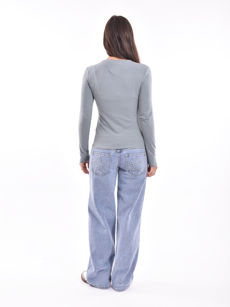 REMERA FLORA VARIANTE 1