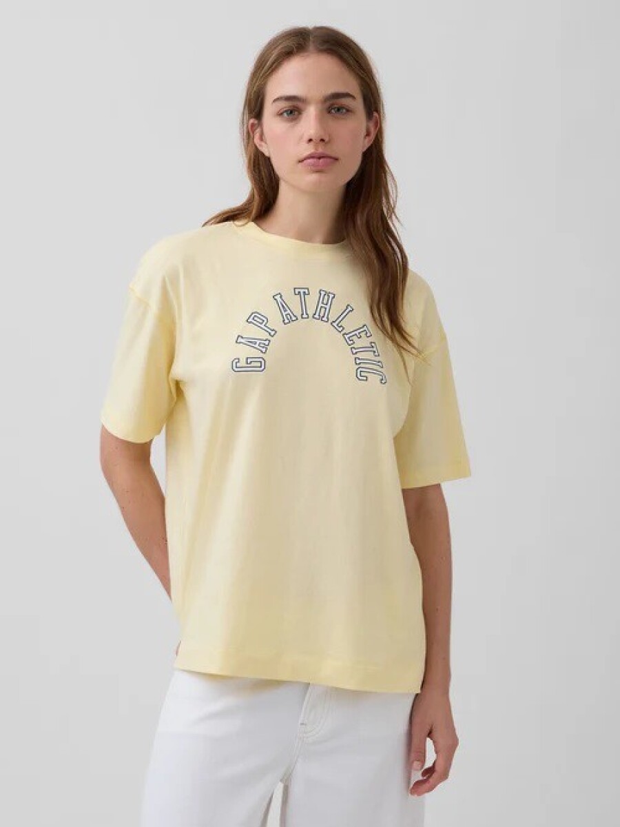Remera Oversized Logo Gap Mujer - Maize 