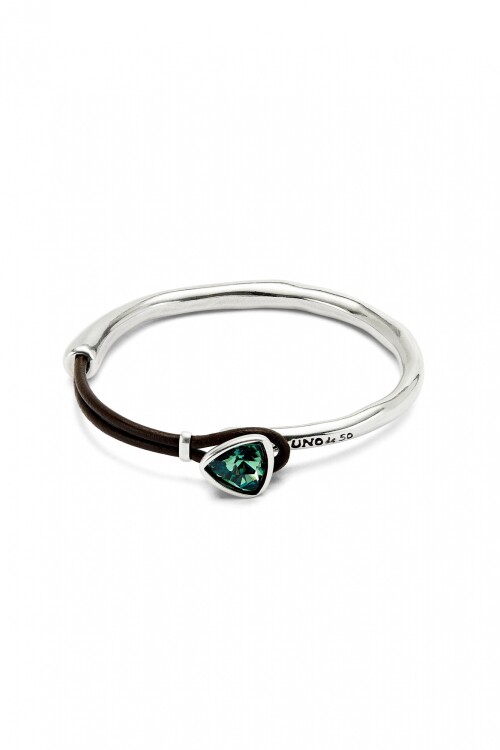 PULSERA FINA CON ALEACIÓN DE METALES BAÑADA EN PLATA DE LEY CON CUERO Y CRISTAL FACETADO VERDE Pulsera