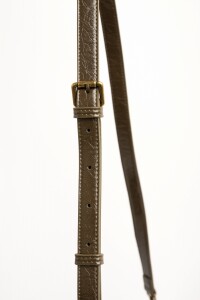 Cartera Con Charm Oliva