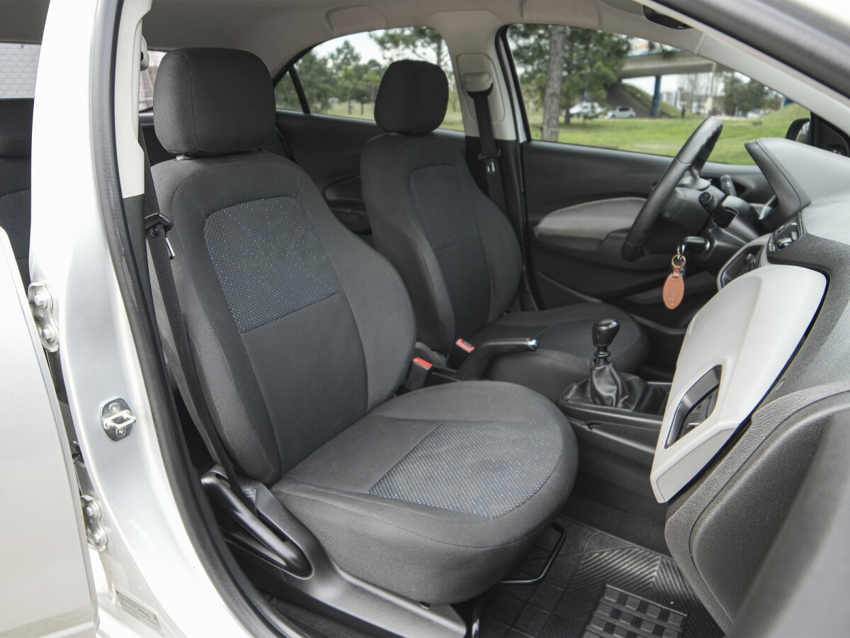 Chevrolet Joy 1.0 Extra Full| Permuta / Financia Chevrolet Joy 1.0 Extra Full| Permuta / Financia