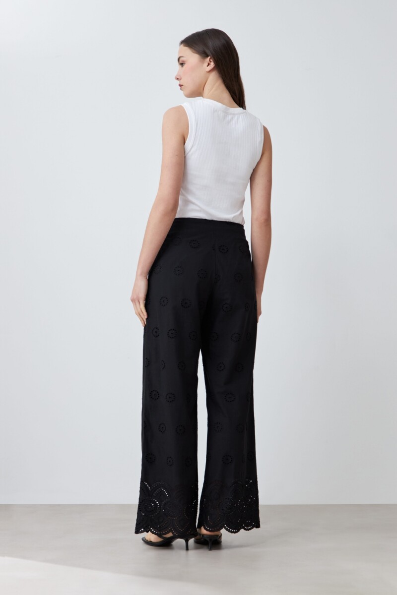 Pantalón de boderie negro