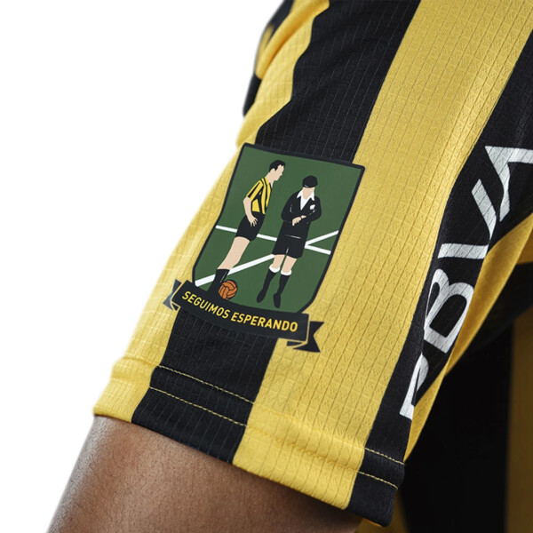 CAMISETA ANIVERSARIO PEÑAROL 2024 - PUMA AMARILLO/NEGRO