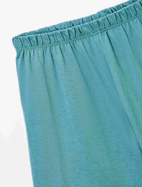 PIJAMA DE NIÑO CON ESTAMPA Y BERMUDA MULTICOLOR