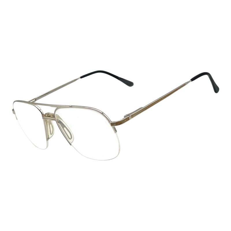 NG516737 plateadouniforme