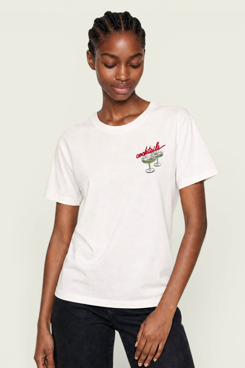 Remera Hering con estampas 