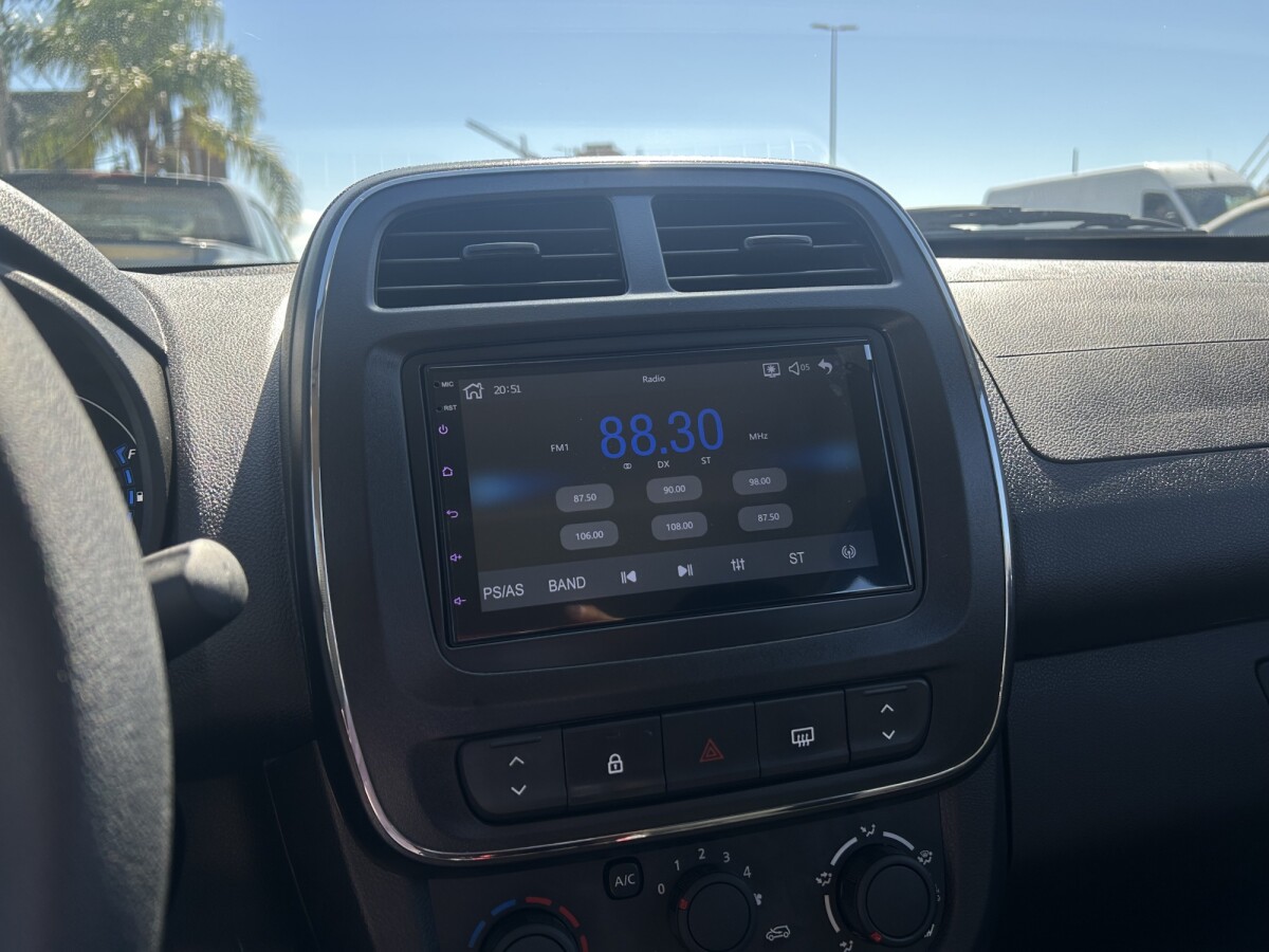 Renault Kwid Zen 1.0 0KM | Permuta / Financia Renault Kwid Zen 1.0 0KM | Permuta / Financia