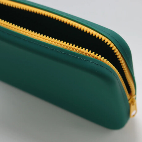 Neceser de silicona con cierre - 21x12x3cm Verde