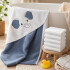 Set Toalla Con Capucha Bebé Ballena + 6 Toallitas Algodón Color Azul
