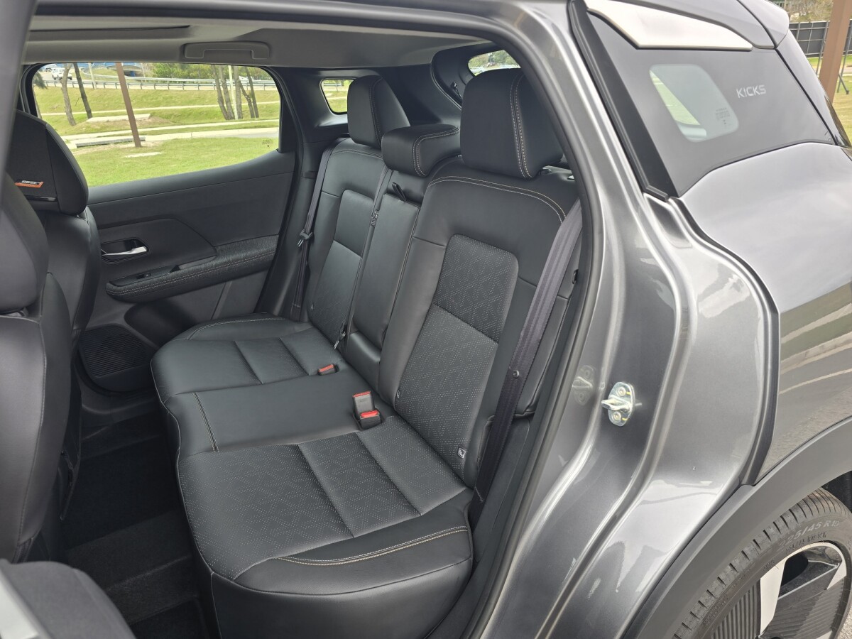 Nissan Kicks Sense 0KM | Permuta / Financia Nissan Kicks Sense 0KM | Permuta / Financia
