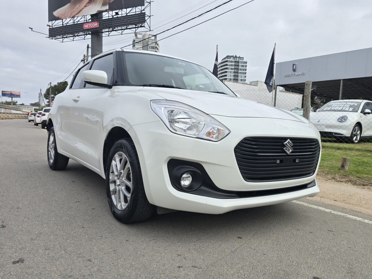 Suzuki Swift GL 1.2 EXCELENTE ESTADO! | Permuta / Financia Suzuki Swift GL 1.2 EXCELENTE ESTADO! | Permuta / Financia
