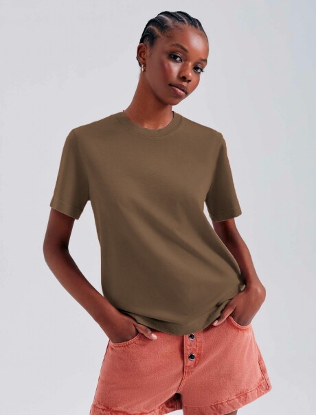 CAMISETA MANGA CORTA MARRÓN