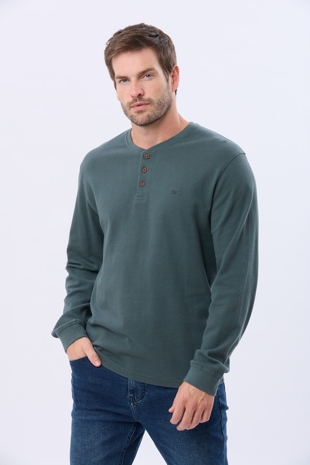 REMERA ALGODÓN CON BOTONES VERDE