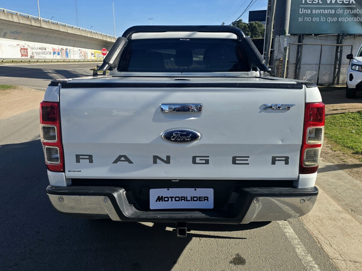 Ford Ranger XLT 2014 EXCELENTE ESTADO! | Permuta / Financia Ford Ranger XLT 2014 EXCELENTE ESTADO! | Permuta / Financia