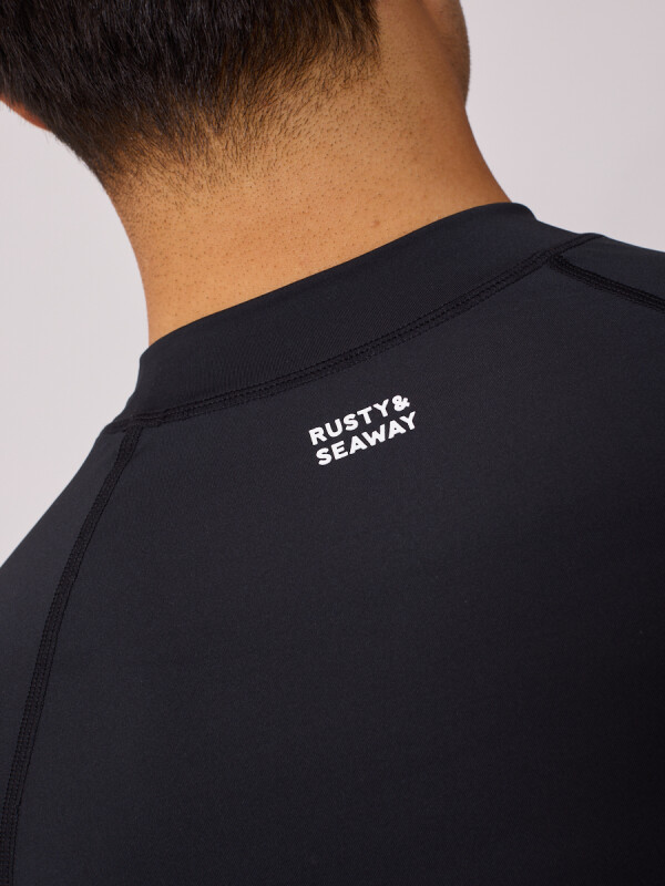 T-SHIRT TECNICA LETTIES26 RUSTY Negro