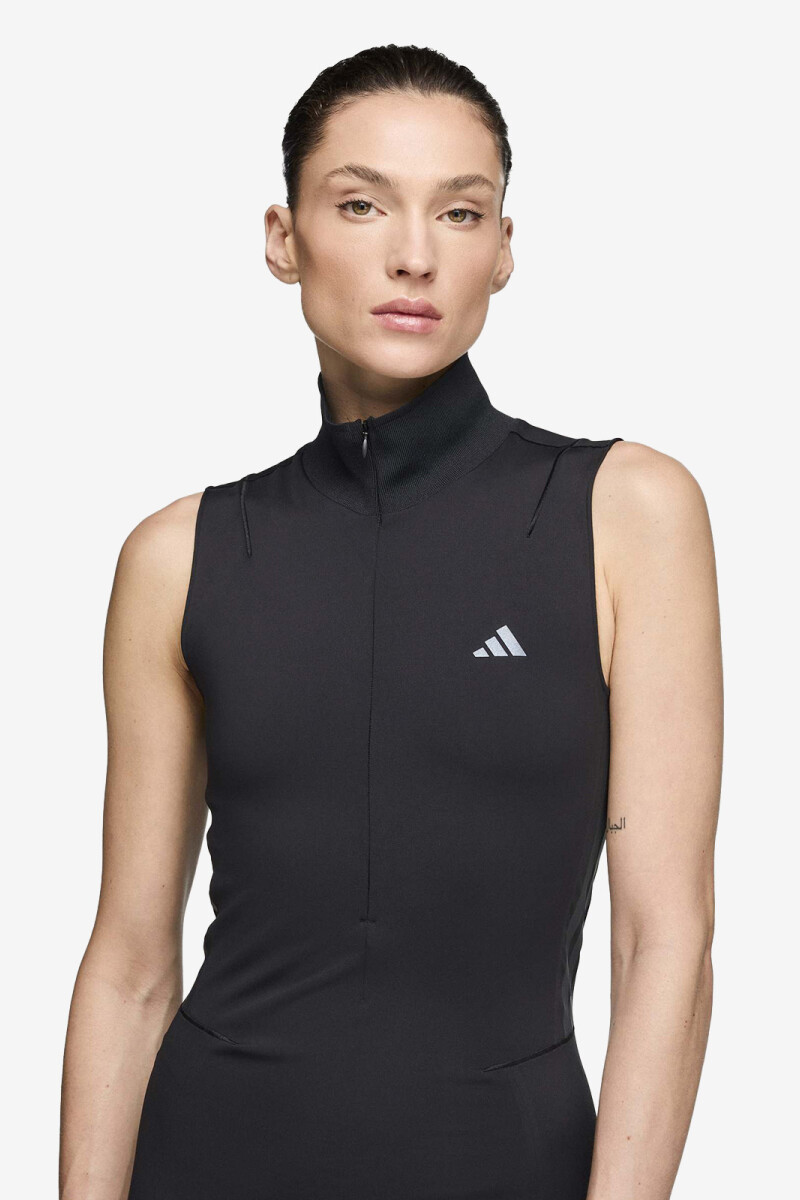 ES TRNG ONESIE Negro