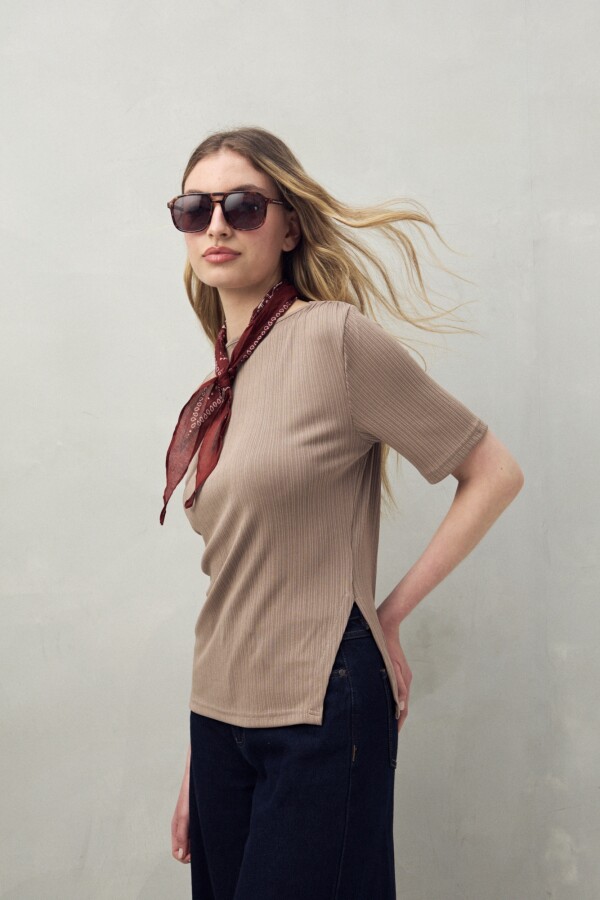 REMERA ASIA Visón