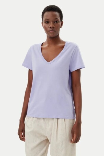 Remera Cuello V Manga Corta Mujer Warm Violet 568