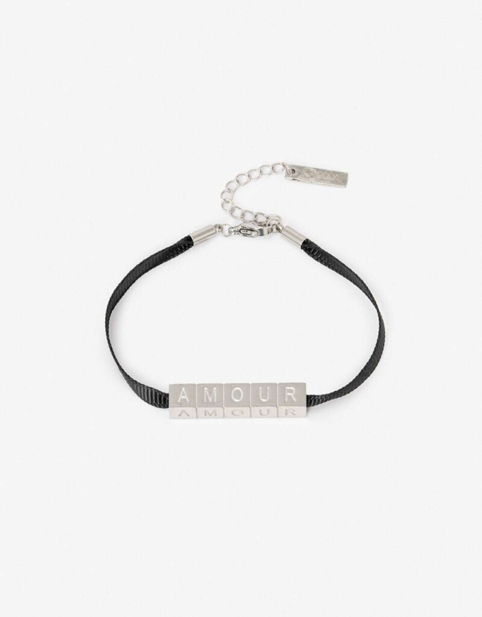 Pulsera De Acero Con Dijes Cúbicos - Plateado 