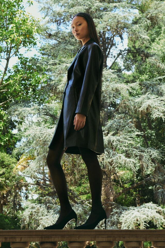 Blazer eco cuero pespuntes negro