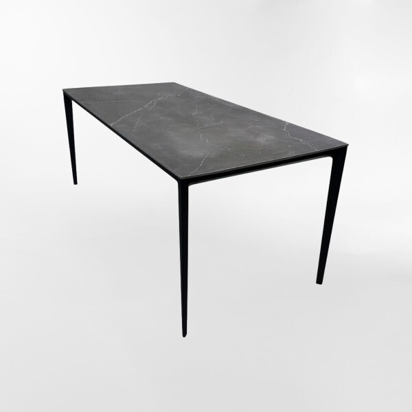 MESA DE EXTERIOR CELLINA NEGRO - RECTANGULAR