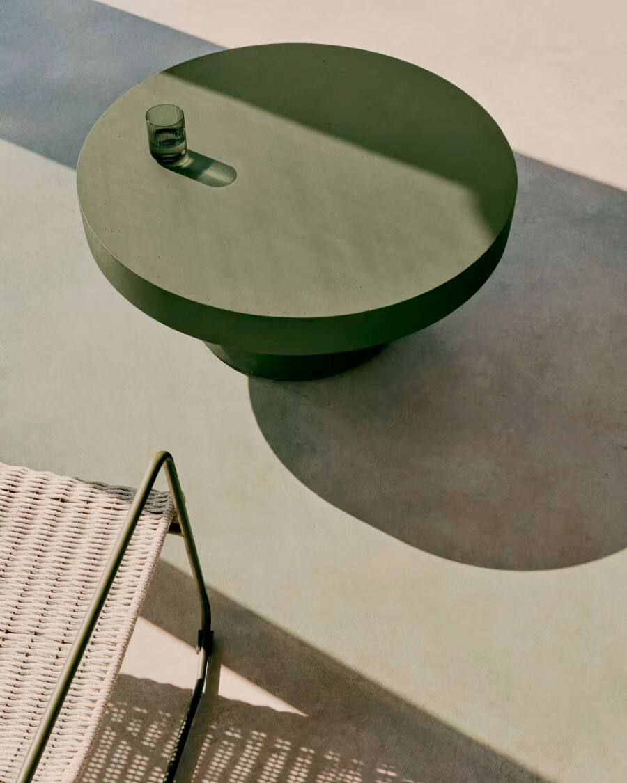 Mesa de centro Aiguablava de cemento verde Ø 90 cm