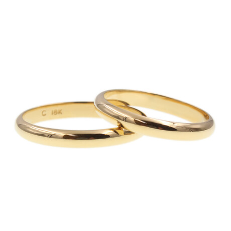 Par de alianzas clásicas en oro amarillo de 3mm y doble altura bombé Par de alianzas clásicas en oro amarillo de 3mm y doble altura bombé