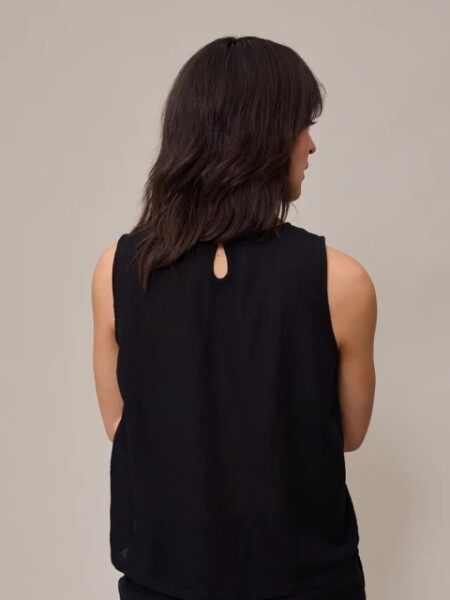MUSCULOSA POLANCO LAURANTI NEGRO