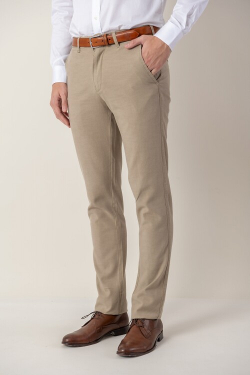 Pantalón de Tencel Classic Fit Kaki