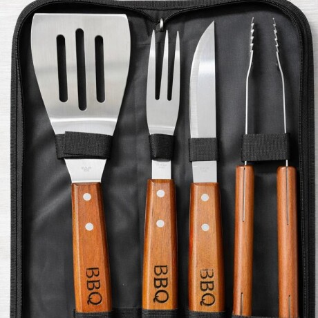 Kit de Asado 4 Piezas + Estuche Kit de Asado 4 Piezas + Estuche