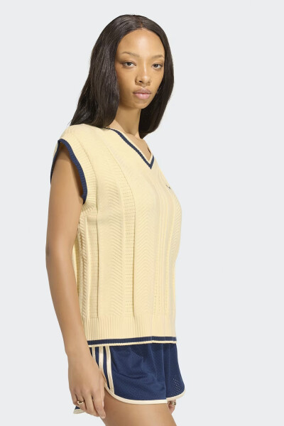 CHALECO TEJIDO TRENZADO Amarillo