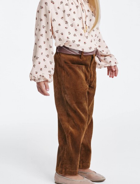 PANTALÓN DE PANA CON BOLSILLOS MARRÓN