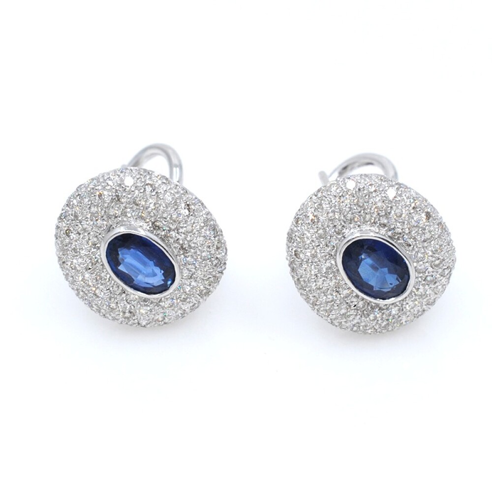 Caravanas en oro 18k blanco, brillantes y zafiro oval Caravanas en oro 18k blanco, brillantes y zafiro oval