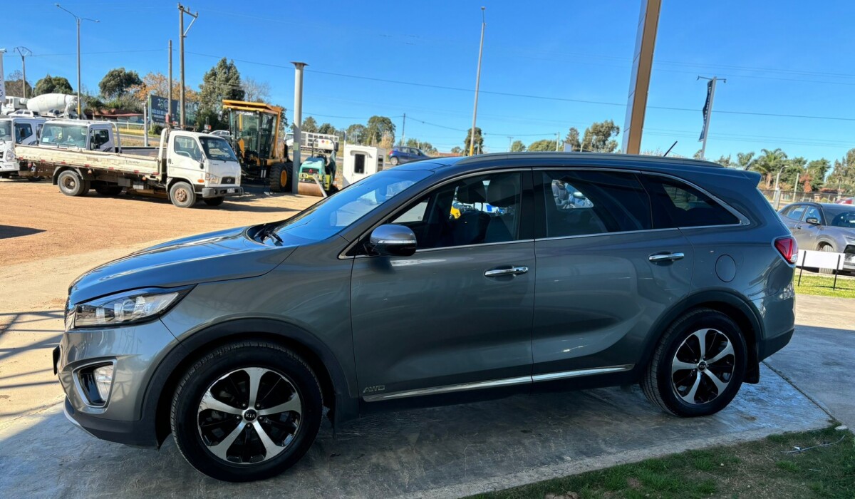 Kia Sorento SX AT 3.4 7Plz - 2016 Kia Sorento SX AT 3.4 7Plz - 2016