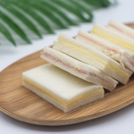 6 Sándwiches de Jamón y Queso de Copetín 000