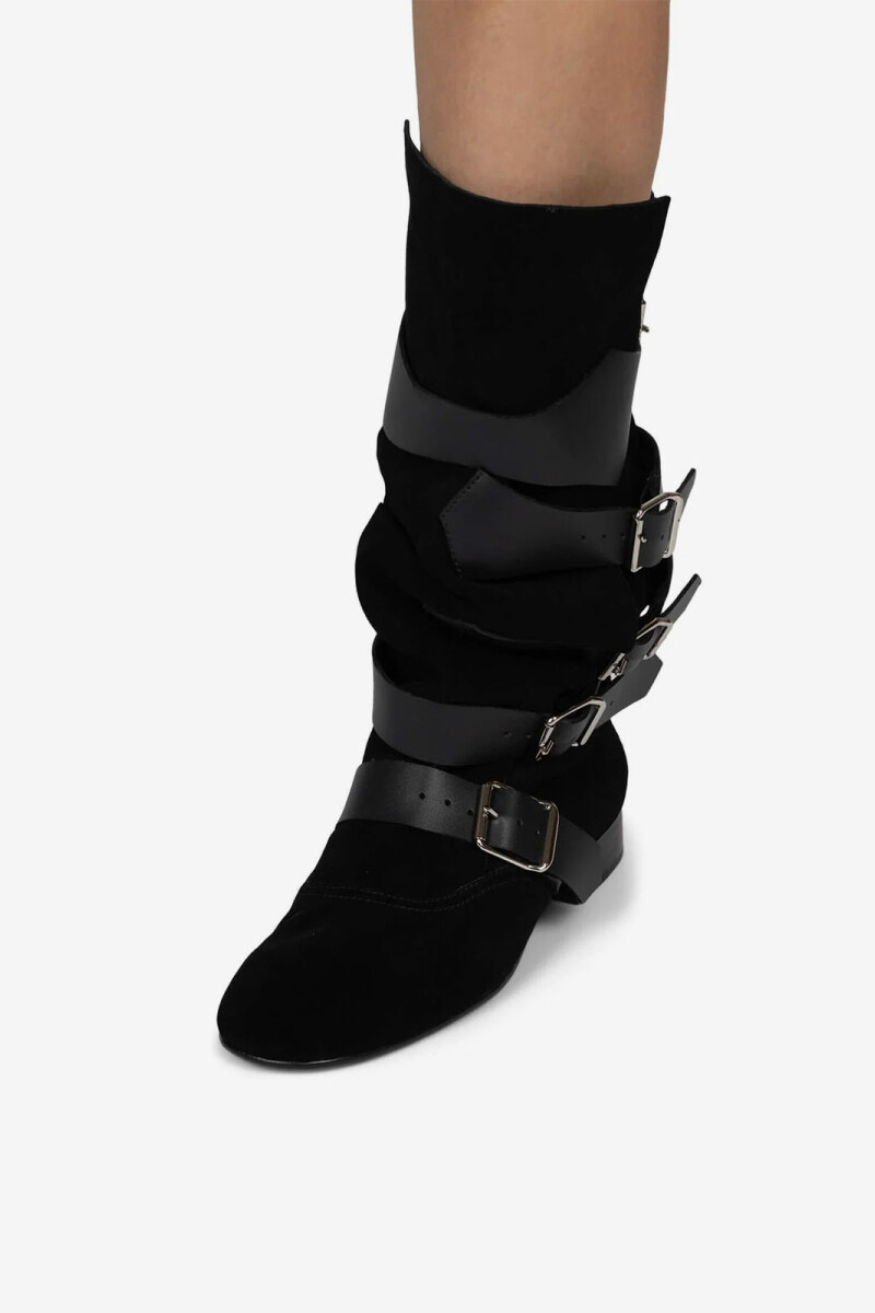 BOTA FASTENED Negro