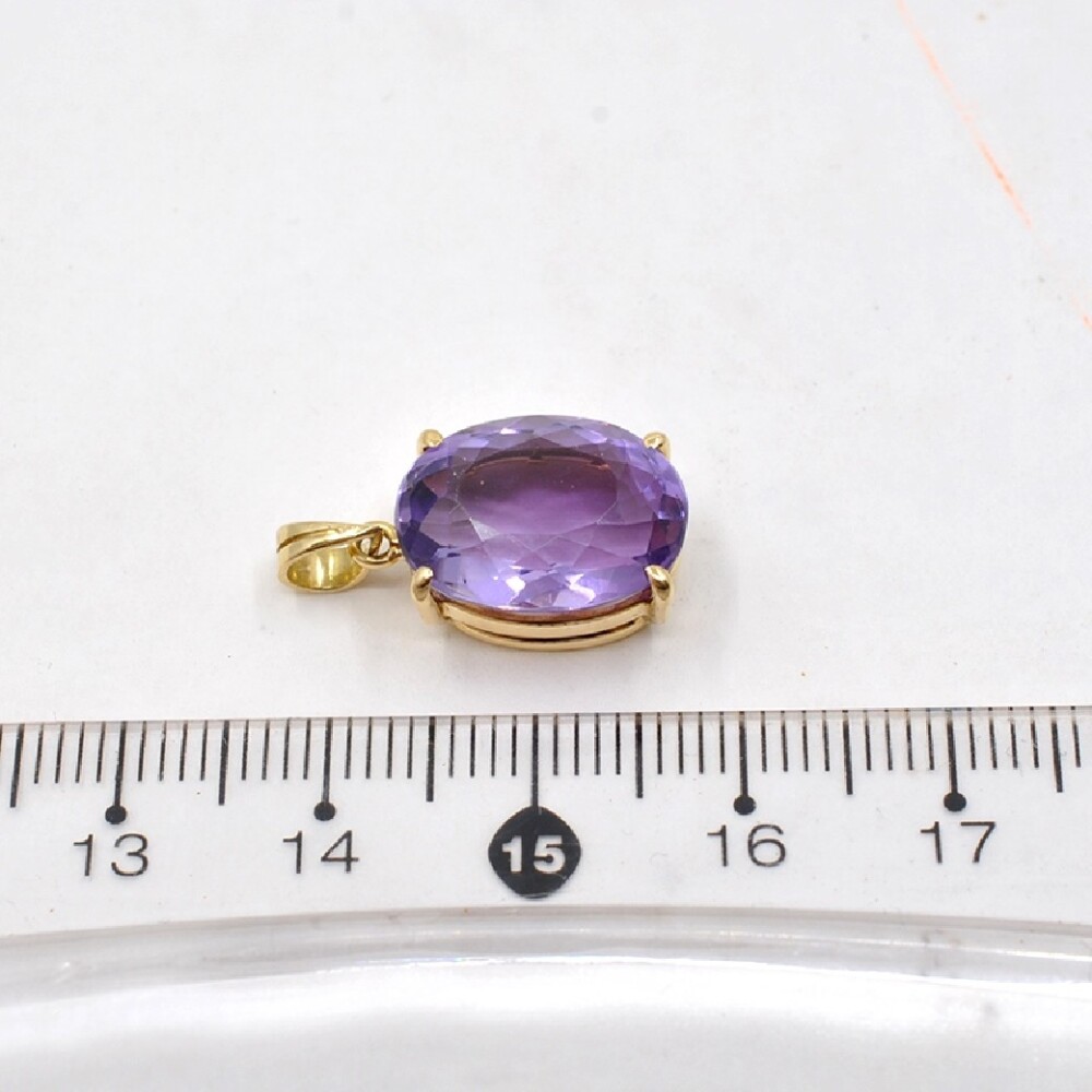 Dije En Oro 18K Y Amatista Sellado H.Stern Dije En Oro 18K Y Amatista Sellado H.Stern