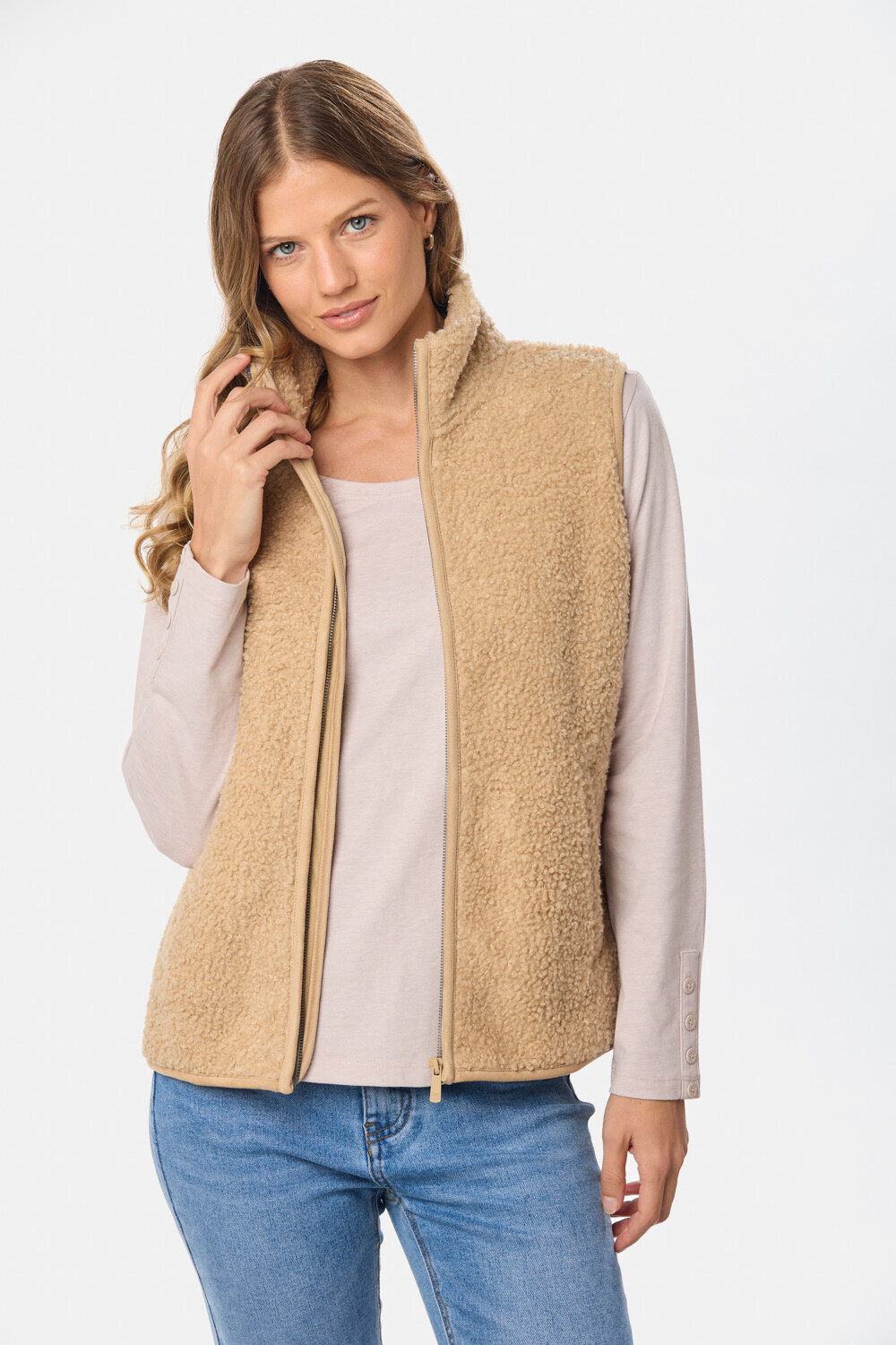 CHALECO TEJIDO CORDERITO Beige