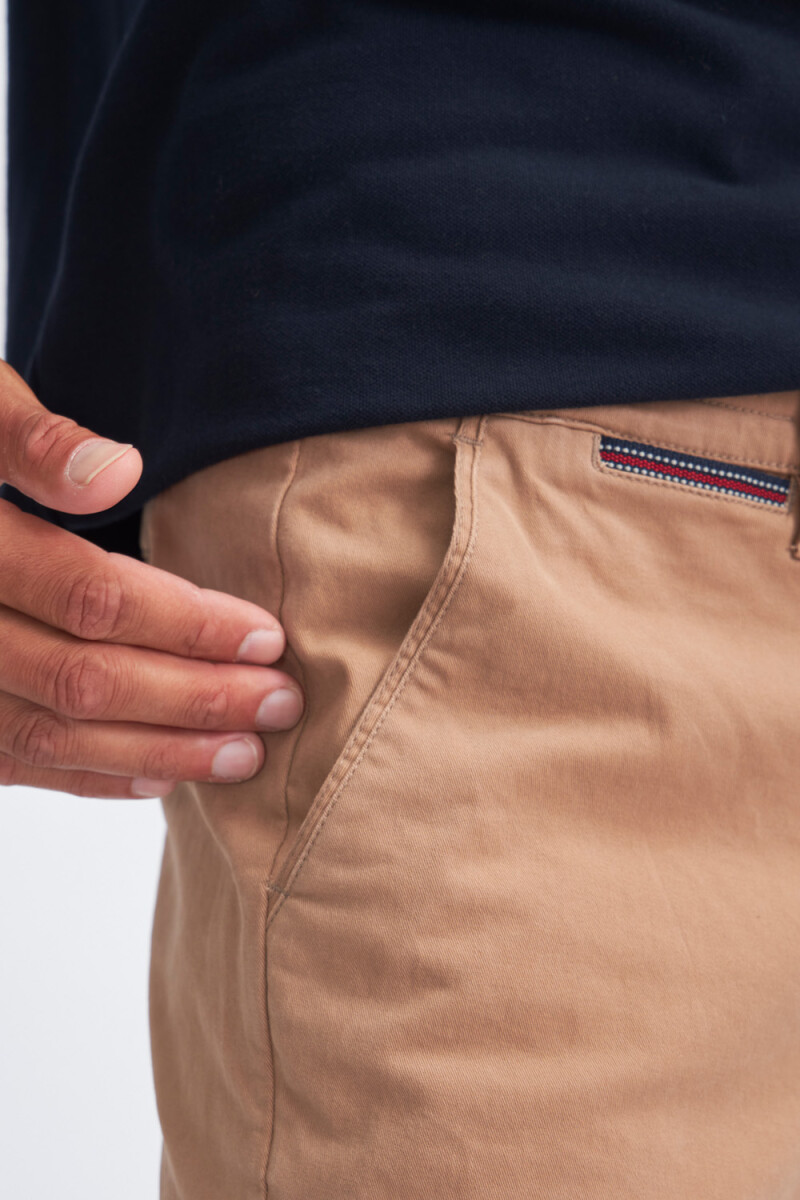 Pantalón chino sport Camel